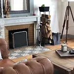 Le Domaine Du Preau Guest house