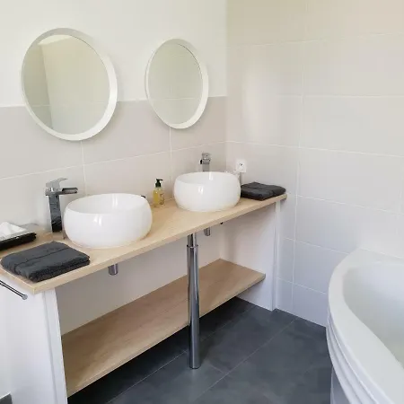 Le Domaine Du Preau Guest house *